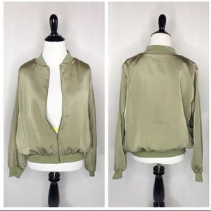 NWT Allie Rose Bomber Jacket, size S